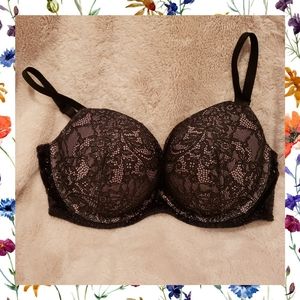 Victoria Secret Very Sexy Pushup Bra